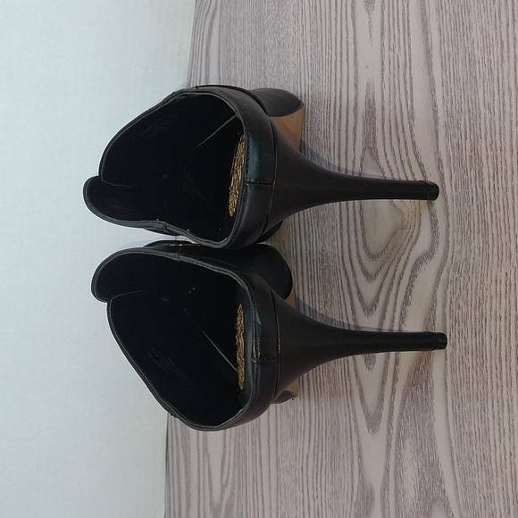 Vince Camuto Maskelynn Slip-on Heels - Picture 6 of 13